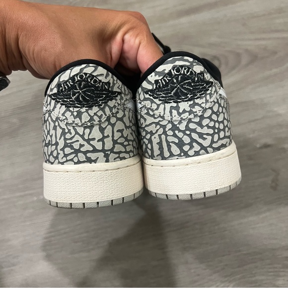 Jordan 1 Retro Low OG Size 6.5Y - Picture 6 of 10